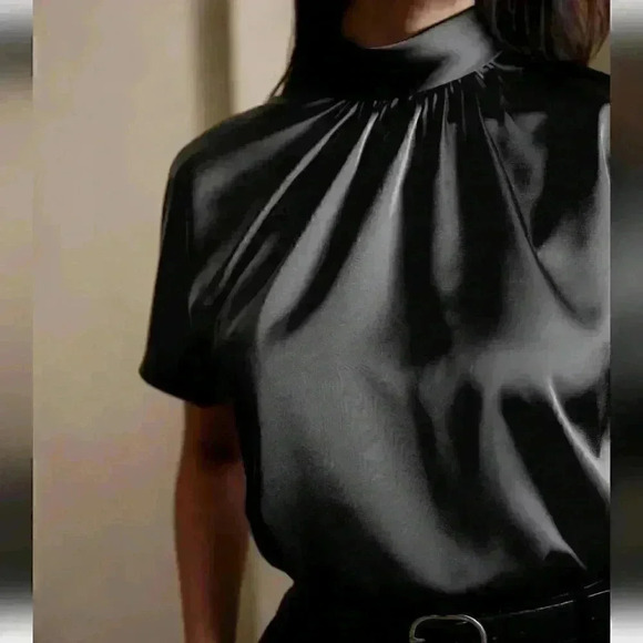 Banana Republic Tie Back Blouse - Picture 3 of 7